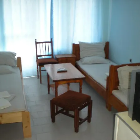 Strajica Otel Lozenets